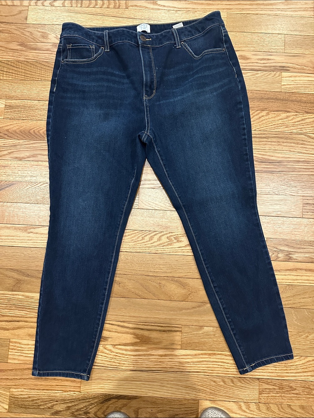 Time and Tru Dark Blue Women's Stretch Skinny Jeans- 18 Short NWOT